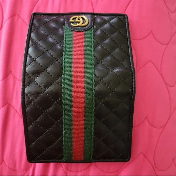 Gucci Black and Green Key Card Holder with Signature GG Logo - Picture 3 of 5